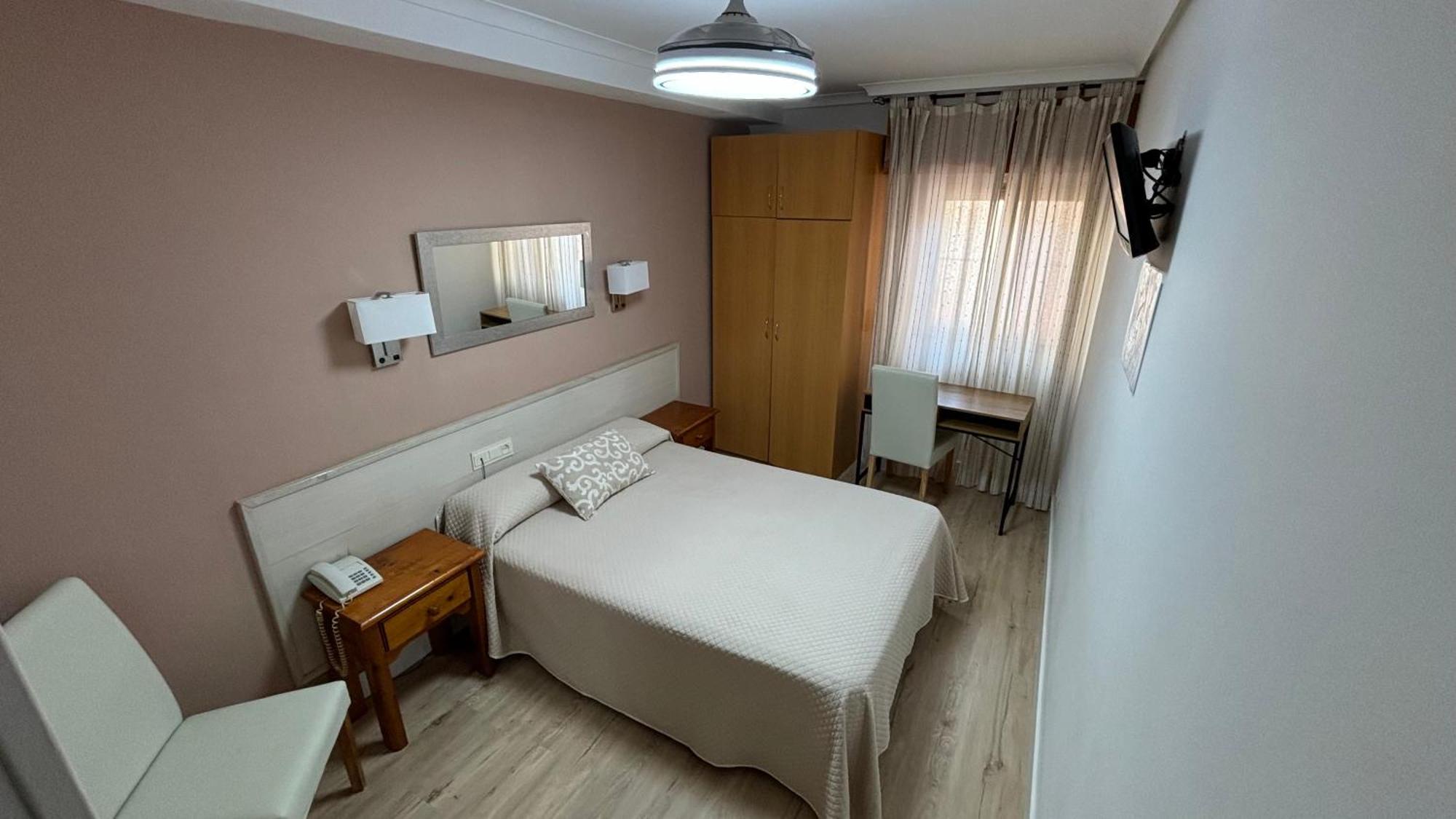 Hostal Atienzar Альбасете Екстер'єр фото