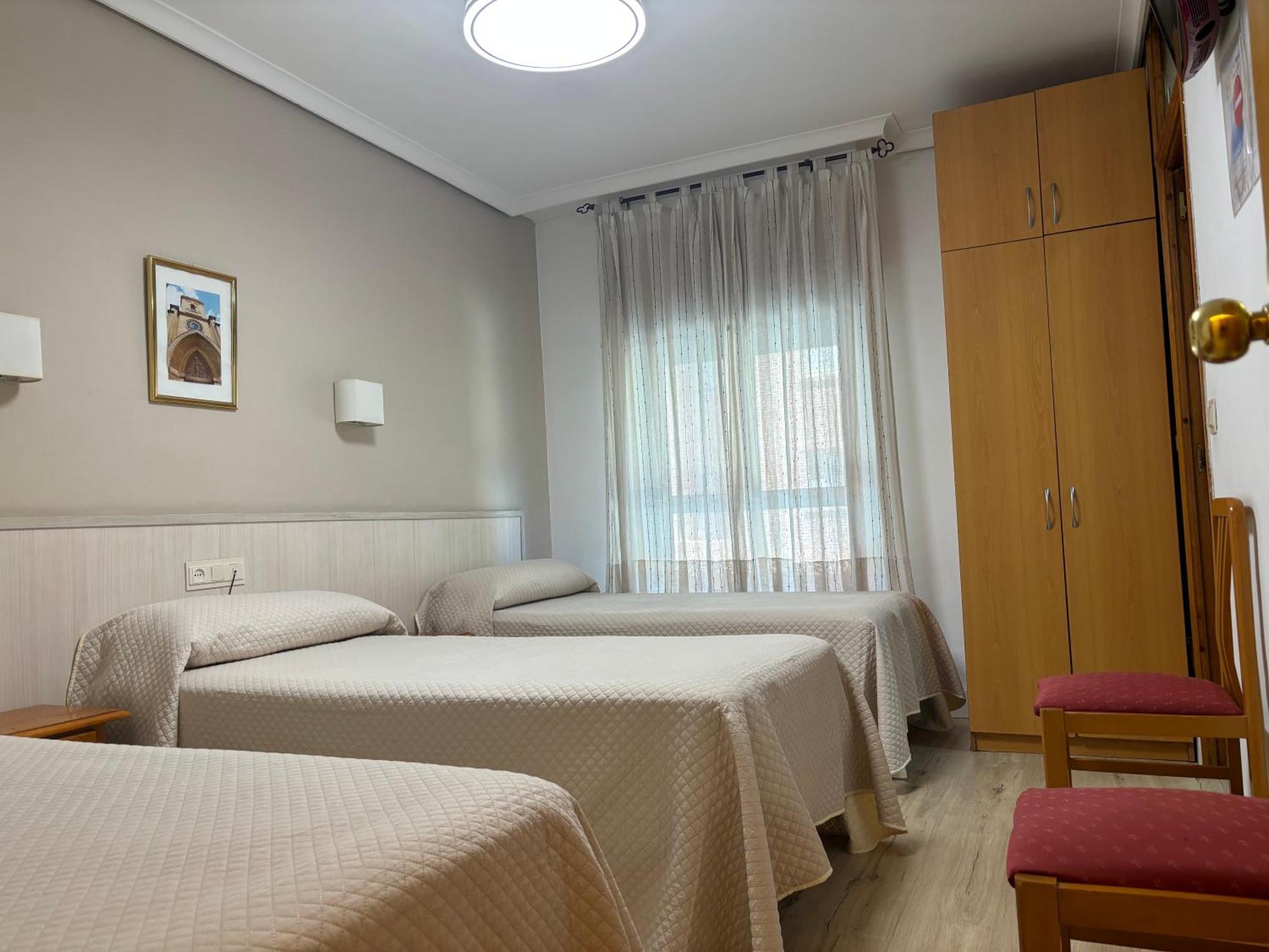 Hostal Atienzar Альбасете Екстер'єр фото