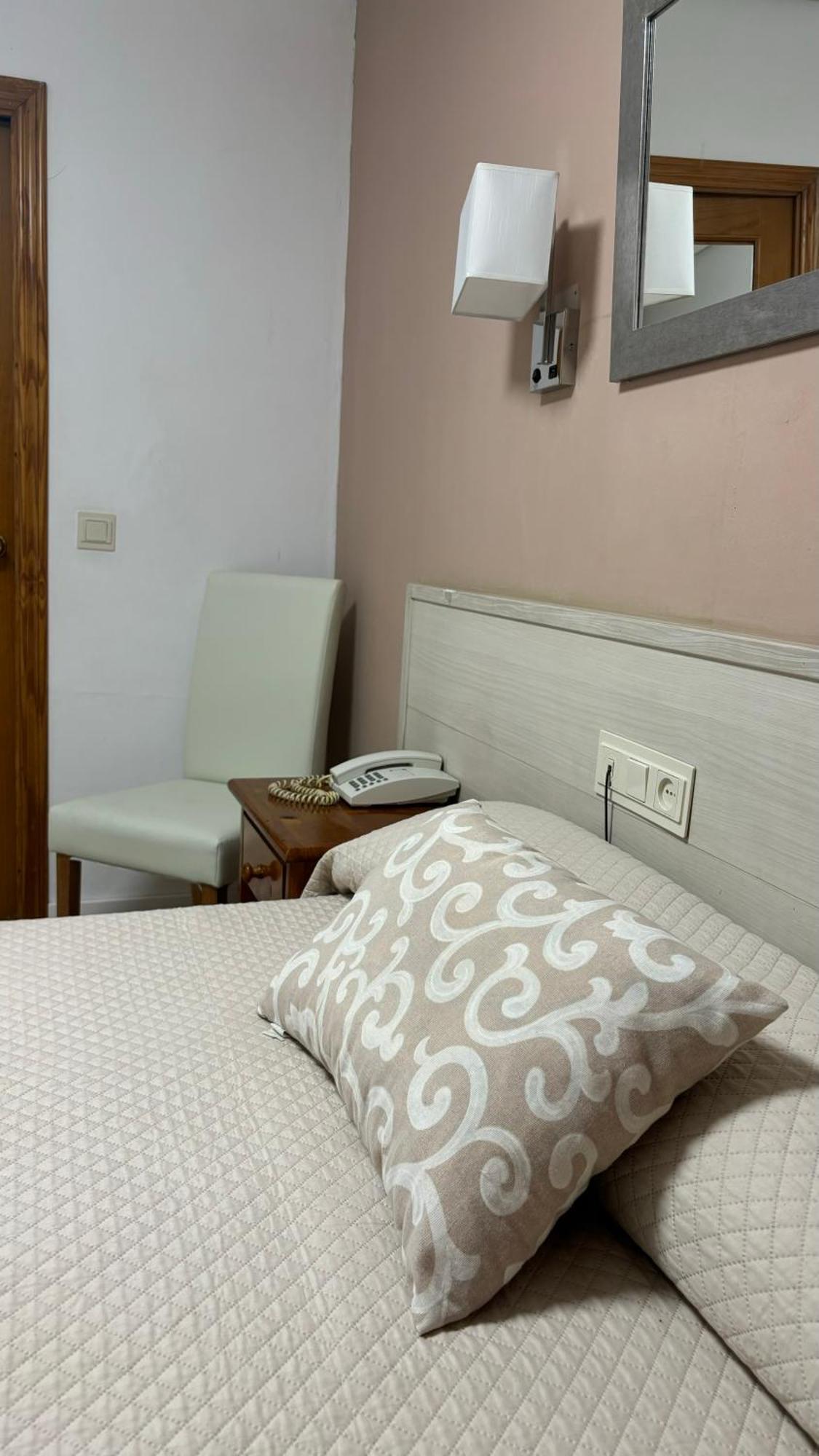 Hostal Atienzar Альбасете Екстер'єр фото